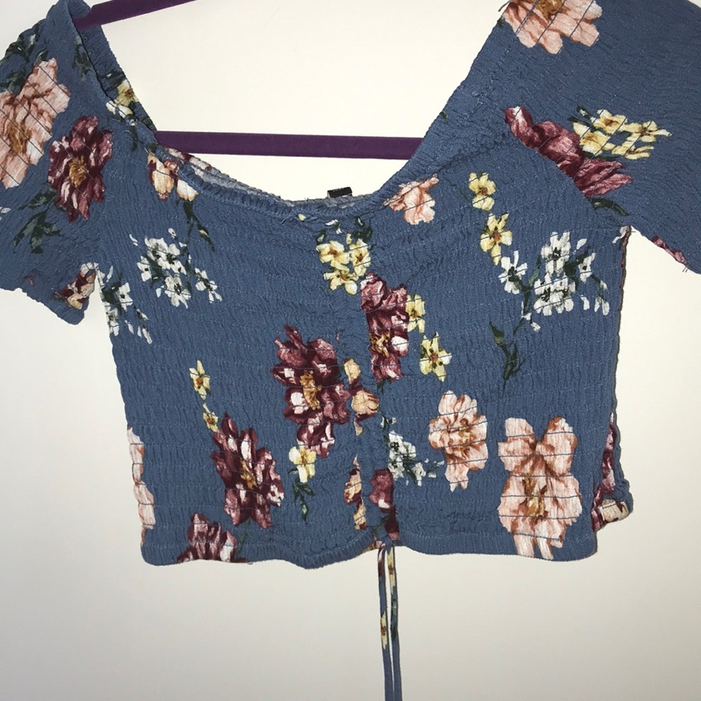 kemdall amd kylie crop top